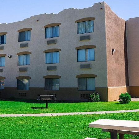 Super 8 By Wyndham Yuma Hotel Exterior photo