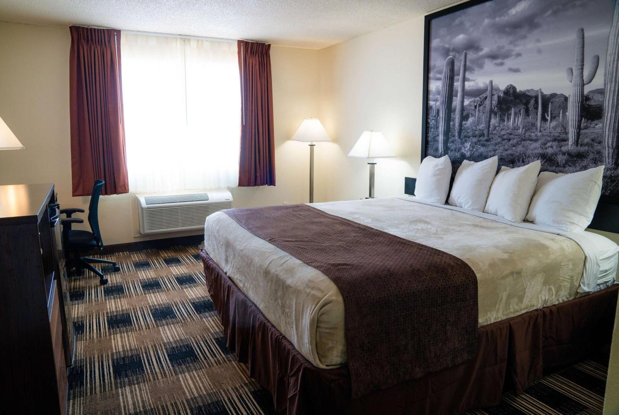 Super 8 By Wyndham Yuma Hotel Exterior photo