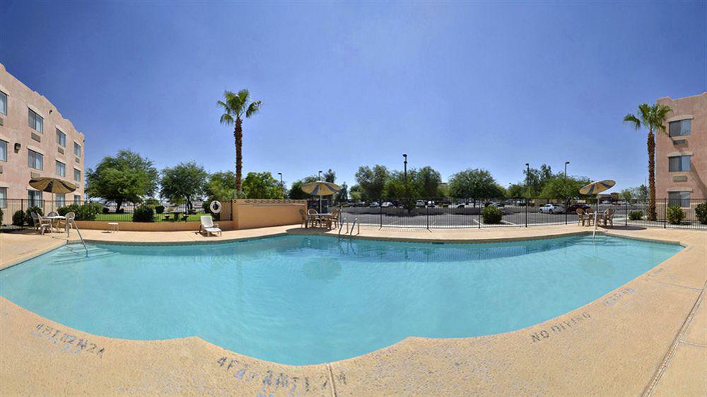 Super 8 By Wyndham Yuma Hotel Exterior photo